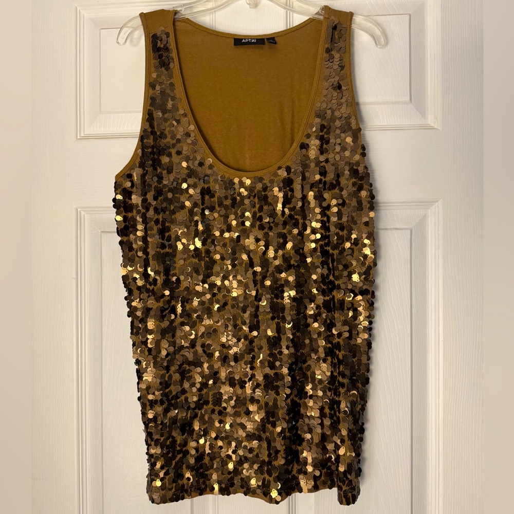 Fun, flirty women’s Apt 9 sequin tank top size XL